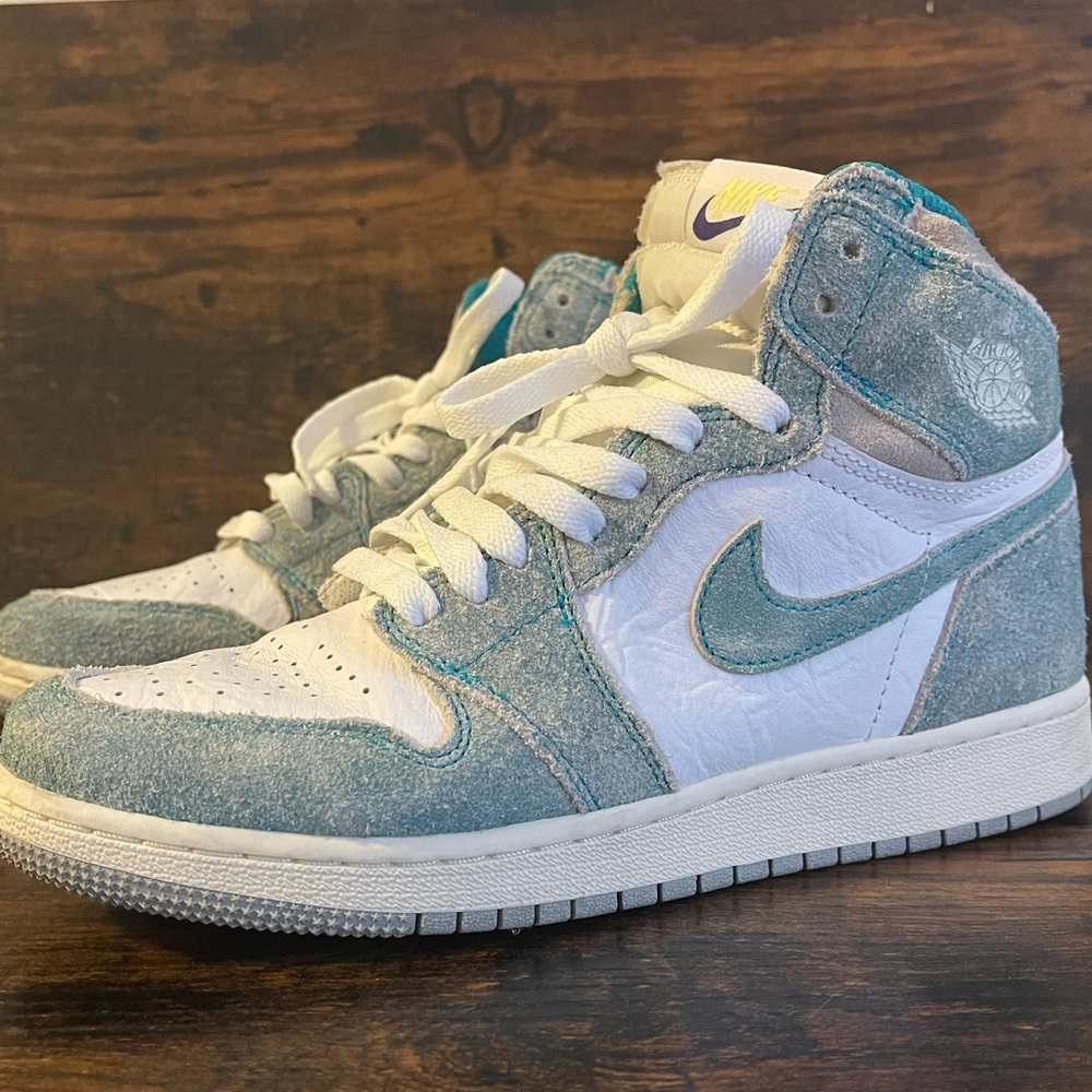 Air Jordan’s 1s Turbo Greens